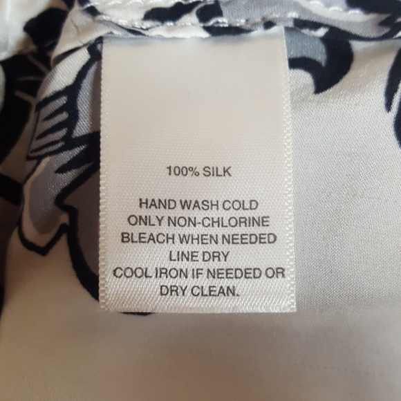 White House Black Market 100% Silk Blouse L - Picture 8 of 8